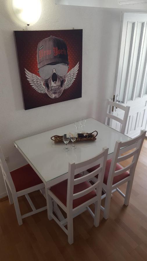 Oliver Ravlic Apartment Makarska